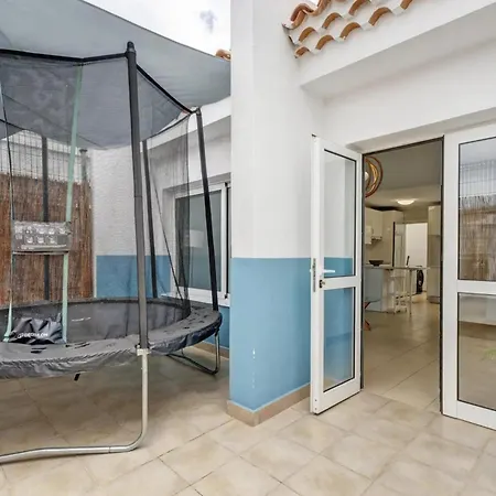Lägenhet Child-friendly, 3-bedroom With Garden Near The Aqualand *