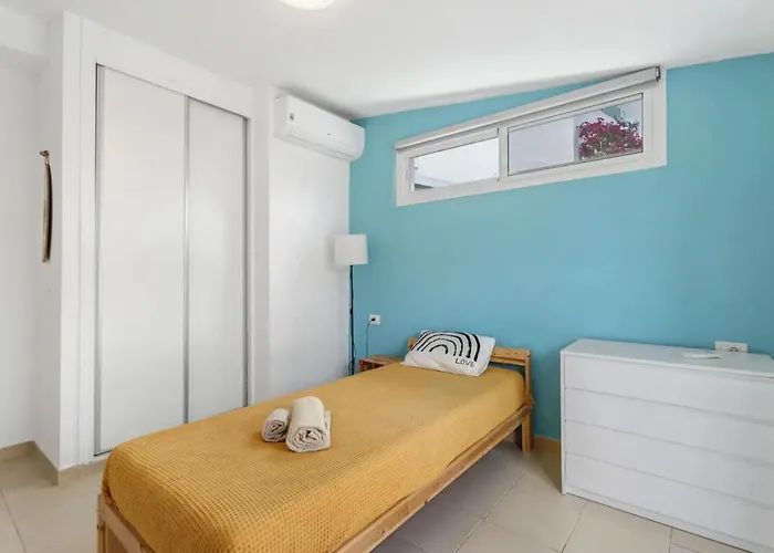 Child-friendly, 3-bedroom With Garden Near The Aqualand 阿德耶