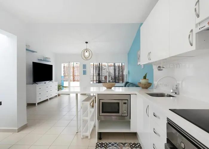 Lejlighed Child-friendly, 3-bedroom With Garden Near The Aqualand Costa Adeje (Tenerife)